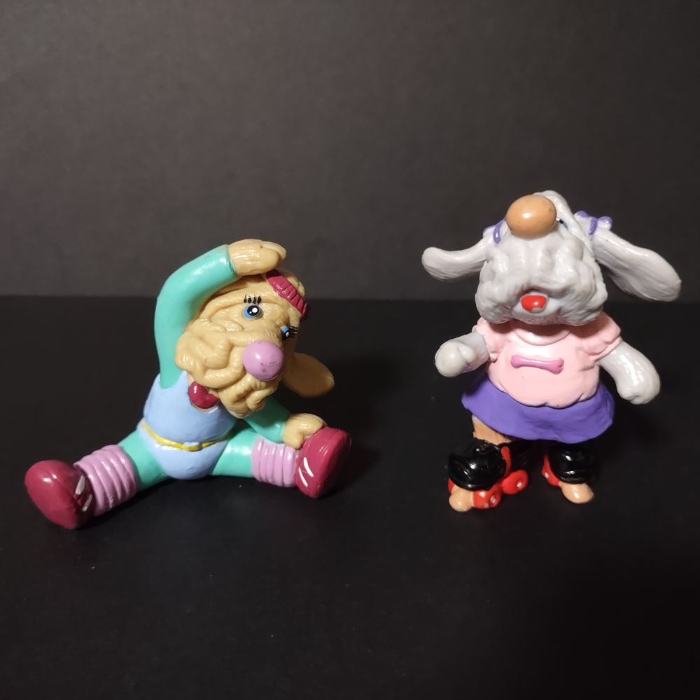 Set Of 2 Wrinkles Dog 1986 Ganz Bros. Toy PVC Figures Yoga And Skating Loose